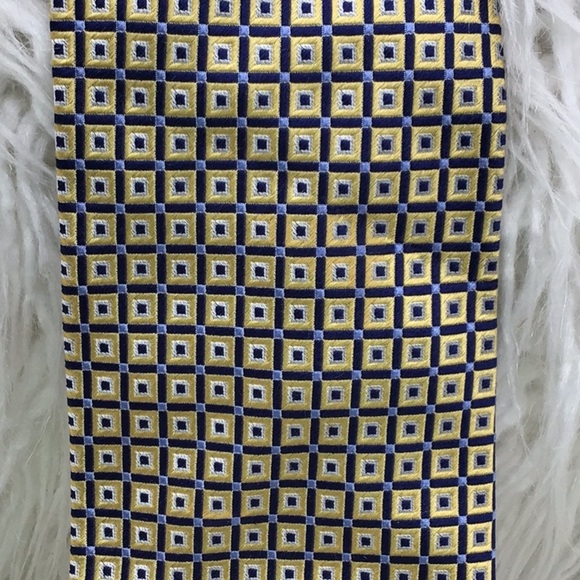 🌼3/$13🌼 BUNDLE DEAL! Chaps Yellow/Blue Square Print Tie - Picture 2 of 4